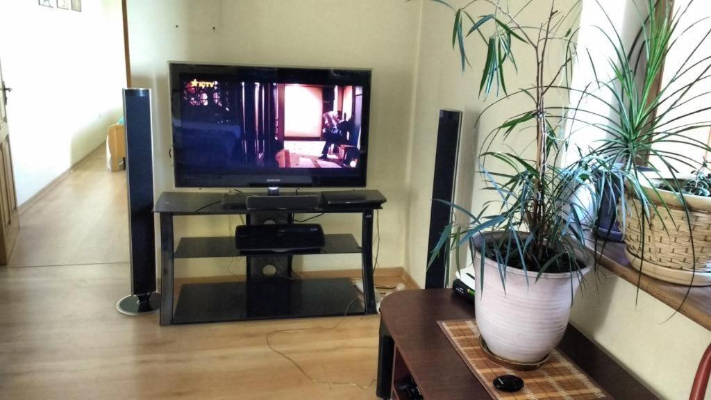Бастионная 1/36 Apartment เคียฟ ภายนอก รูปภาพ