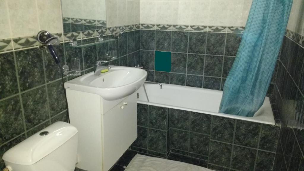 Бастионная 1/36 Apartment เคียฟ ภายนอก รูปภาพ