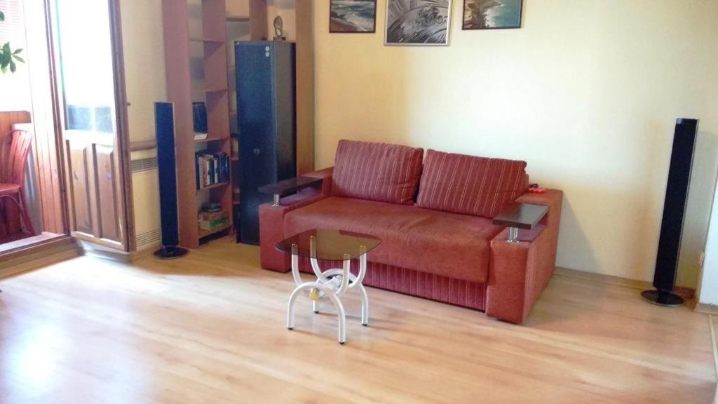 Бастионная 1/36 Apartment เคียฟ ภายนอก รูปภาพ