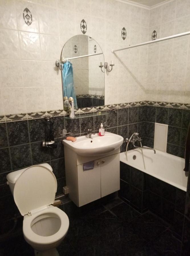 Бастионная 1/36 Apartment เคียฟ ภายนอก รูปภาพ
